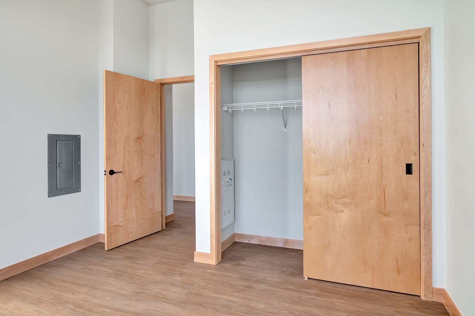 Madison Apartment: 215 N. Fair Oaks Ave.