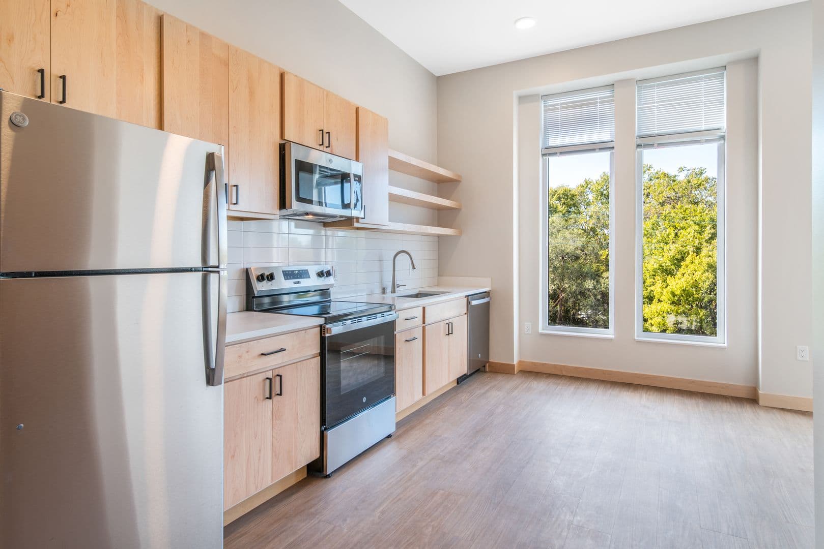 Madison Apartment: 215 N. Fair Oaks Ave.