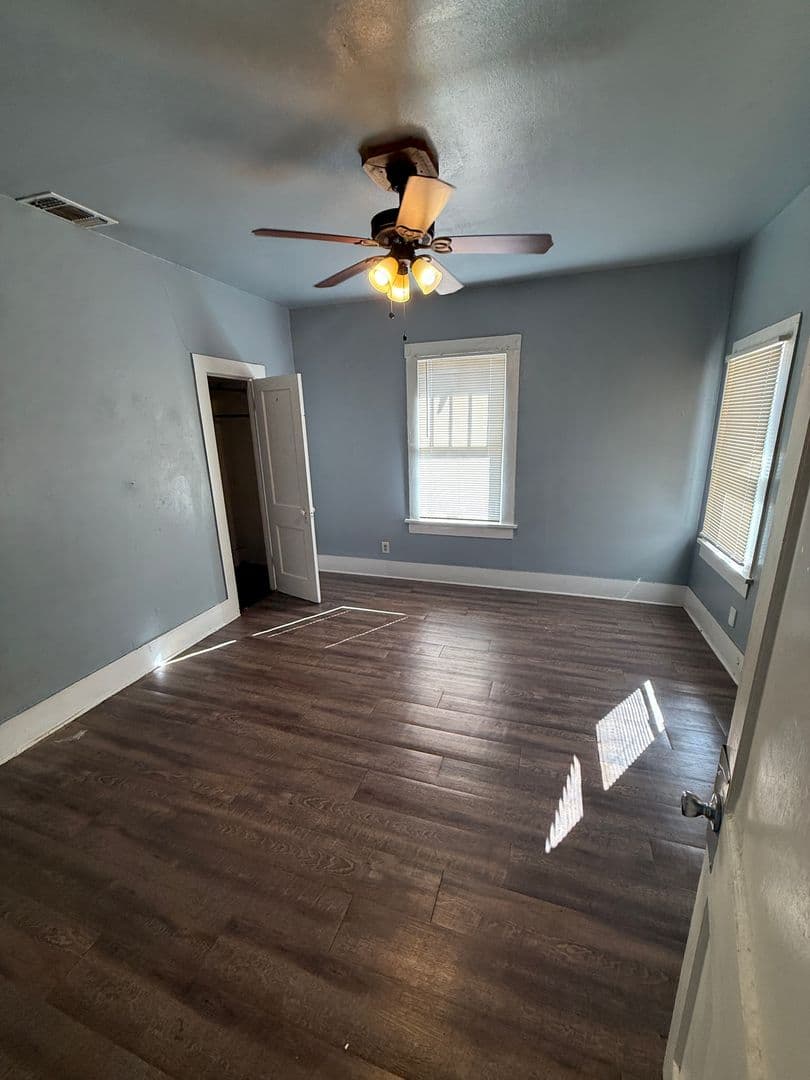 Lubbock House: 2319 15th Street Front