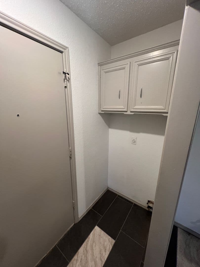 Lubbock House: 2218 86th Street