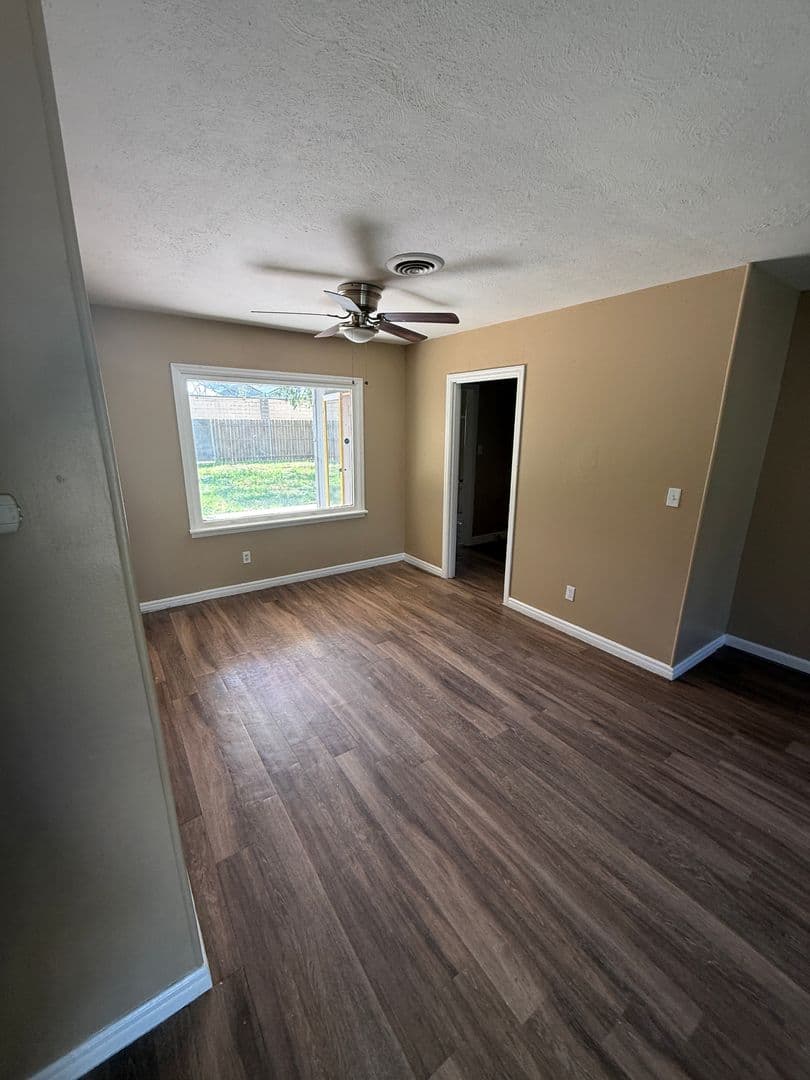 Lubbock House: 4003 33rd Street