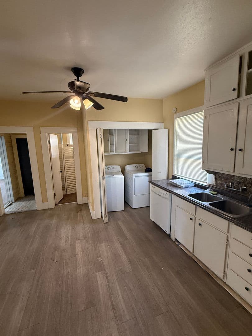 Lubbock House: 2319 15th Street Front