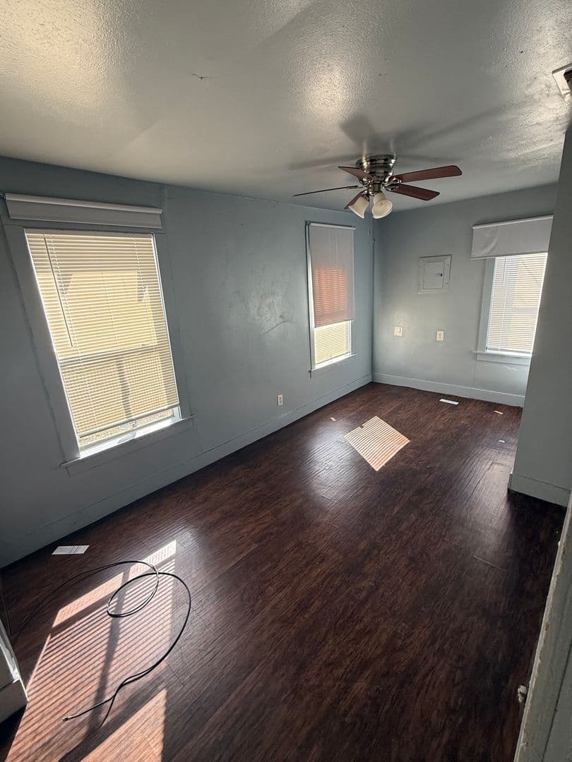 Lubbock House: 2319 15th Street Front