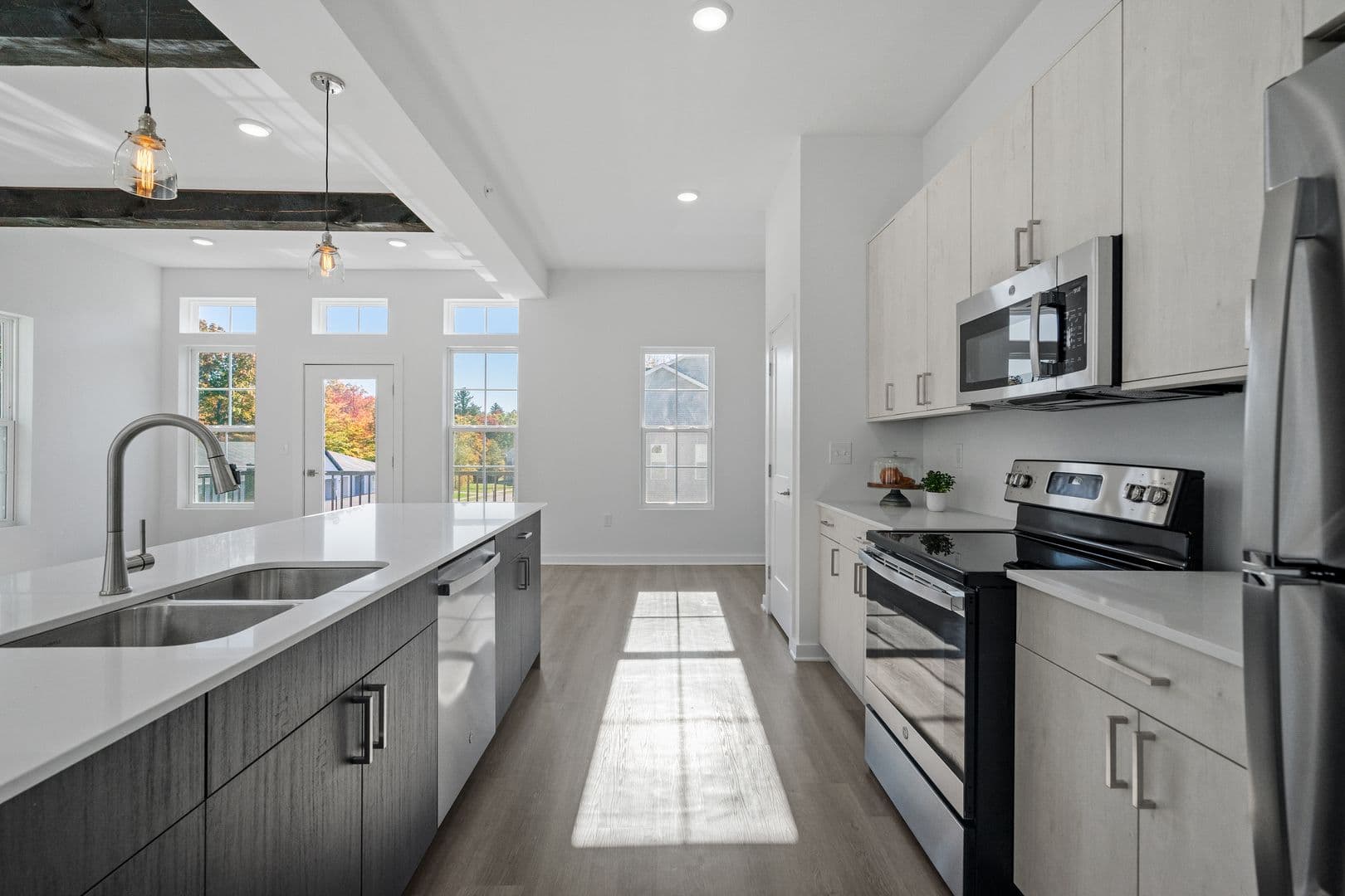 Saratoga Springs Apartment: 1 Forest Ridge Boulevard
