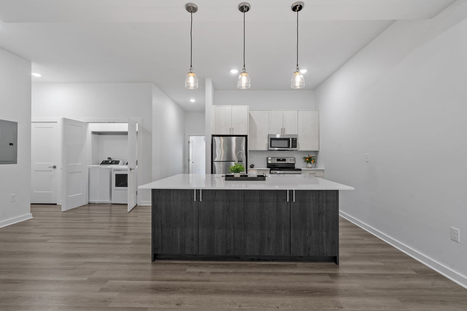 Saratoga Springs Apartment: 1 Forest Ridge Boulevard