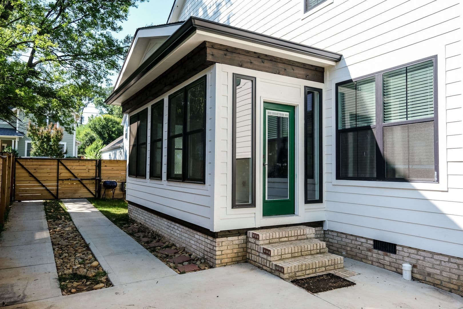Greenville House: 9 Stall Street