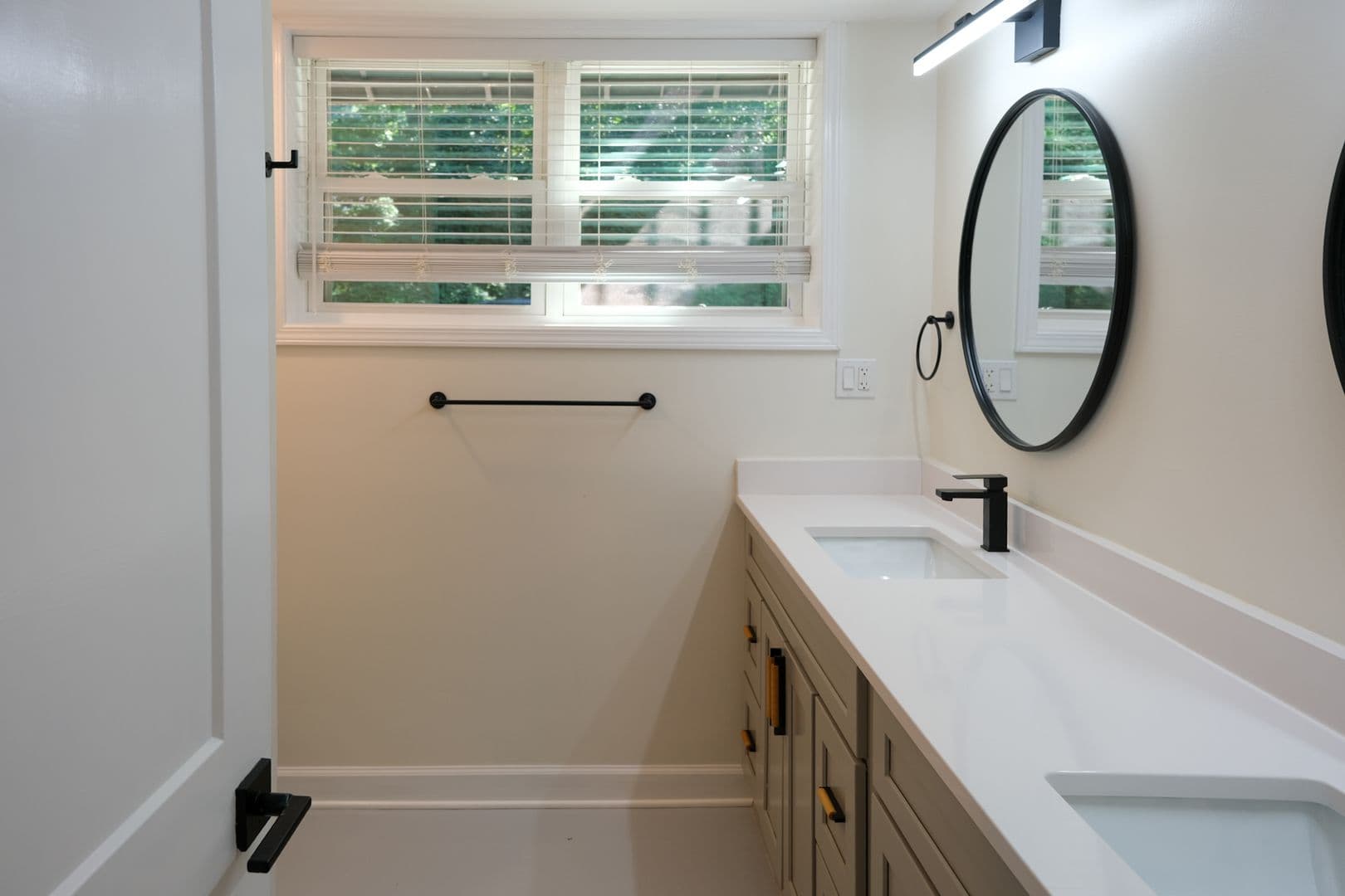 Greenville Apartment: 27 Swanson Court