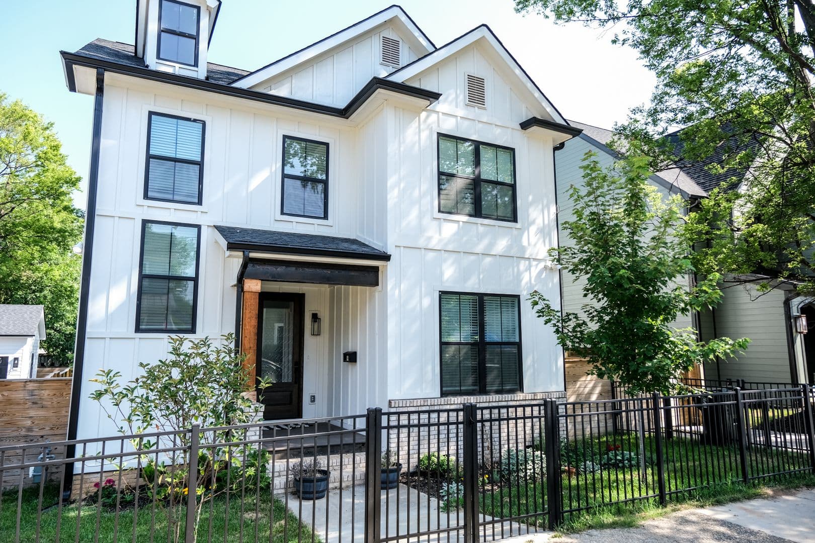 Greenville House: 9 Stall Street