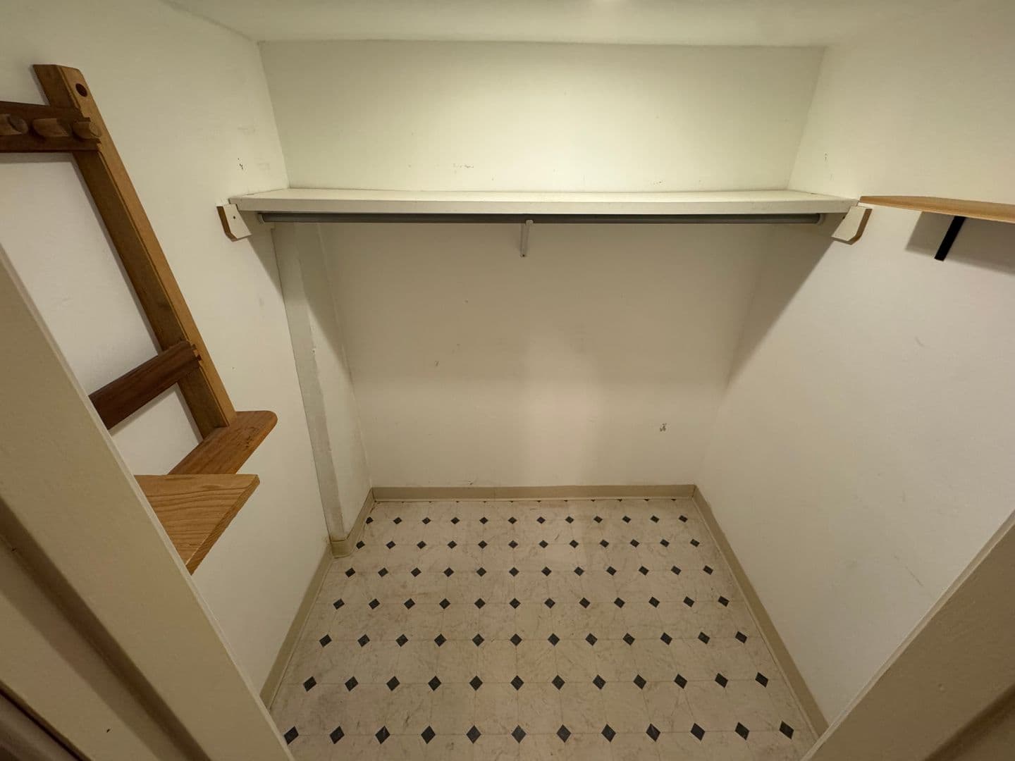 Greenville Apartment: 31 Swanson Court
