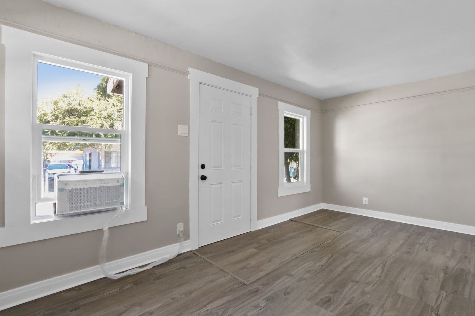Alhambra Apartment: 1616 Cherry Lane