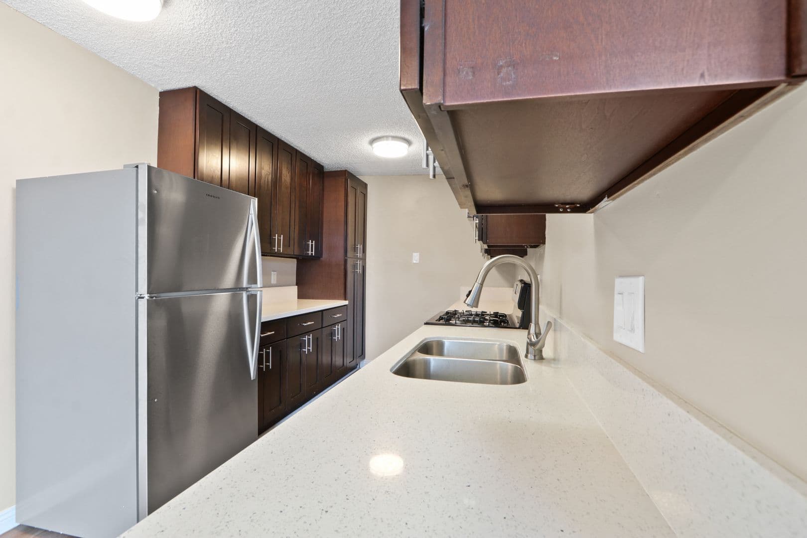 Ontario Apartment: 2908 S. Whispering Lakes Ln