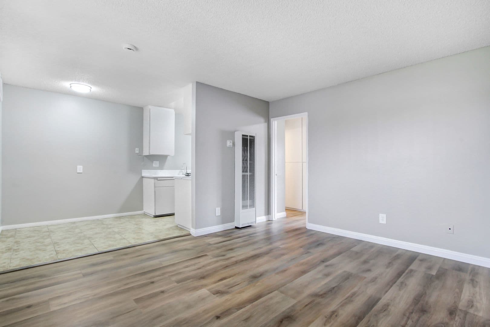 Fontana Apartment: 8919 Mango Ave