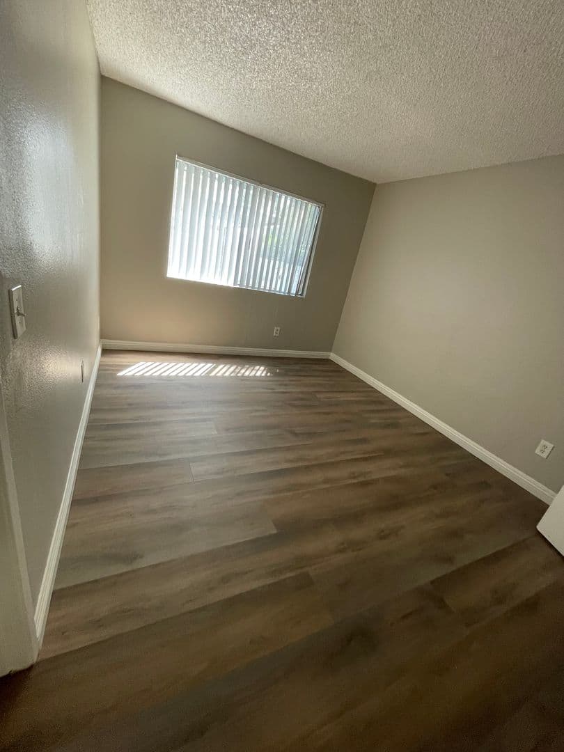 San Bernardino Apartment: 1275 E Date St.