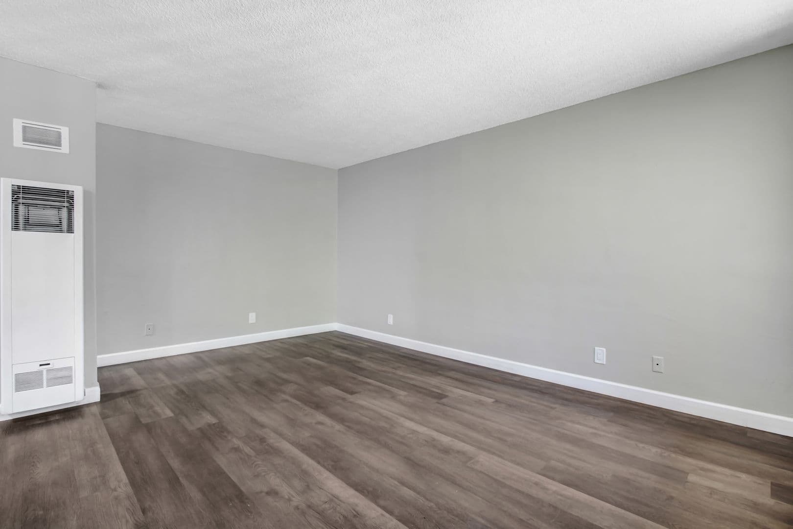 Riverside Apartment: 7429 Potomac Street