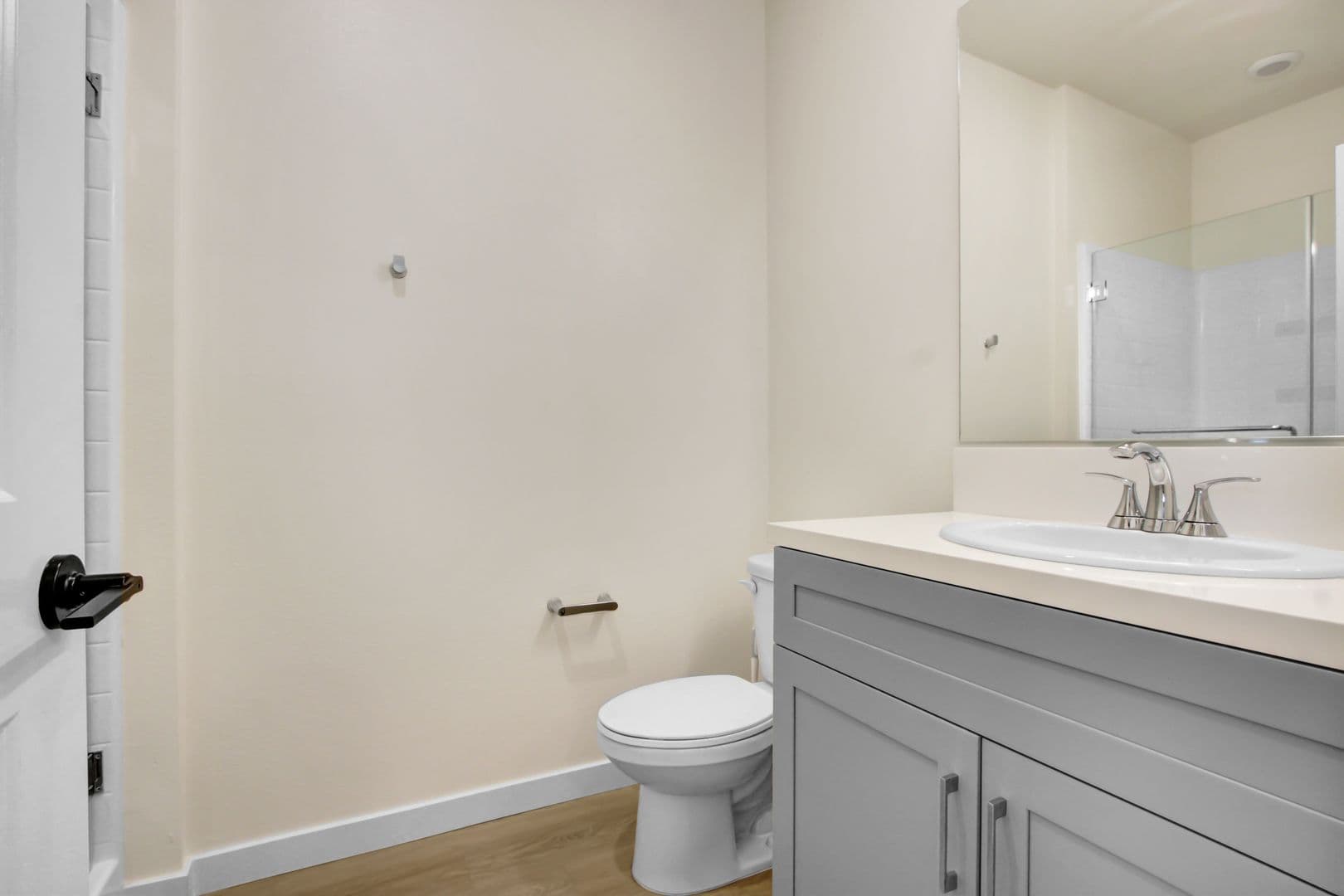 Ontario Apartment: 221 N Mountain Ave