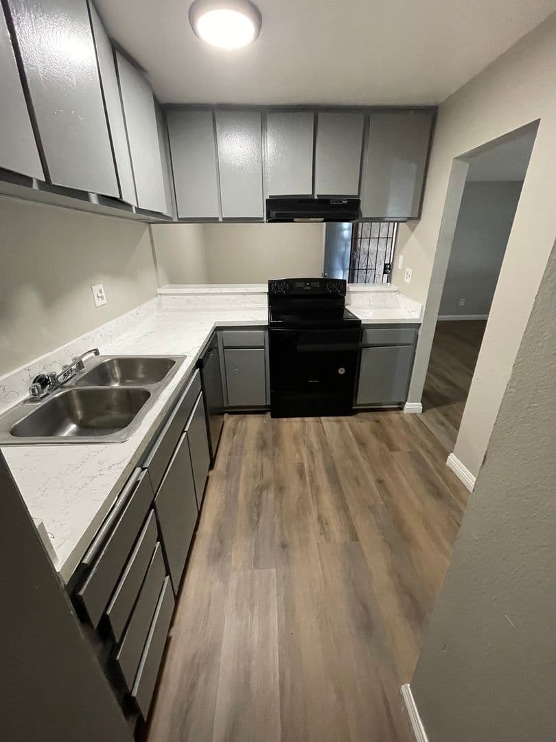 San Bernardino Apartment: 1275 E Date St.