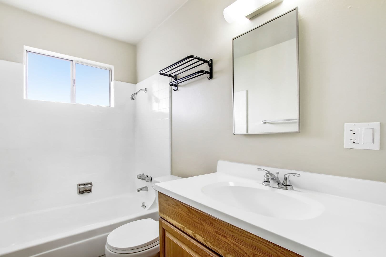 San Bernardino Apartment: 345 W 41st Street