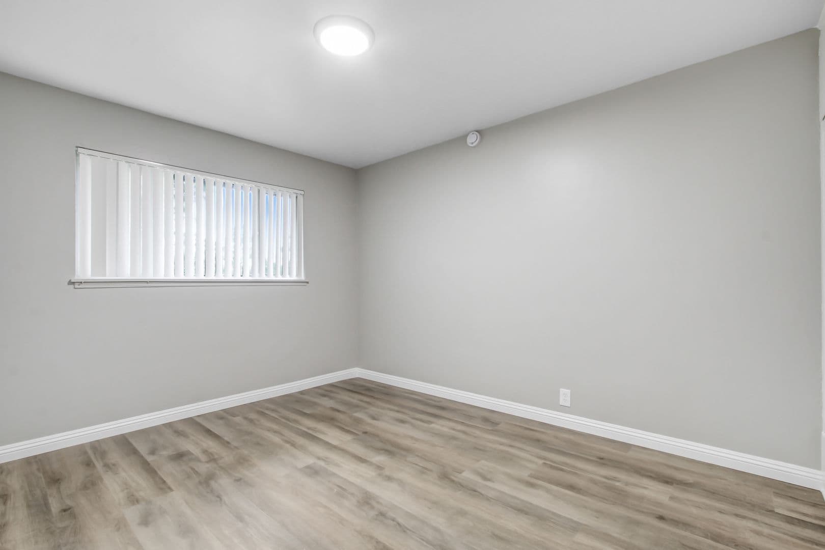 Riverside Apartment: 7429 Potomac Street