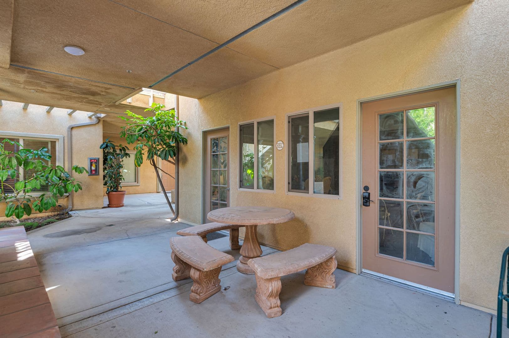 Riverside Apartment: 1054 N Orange St.