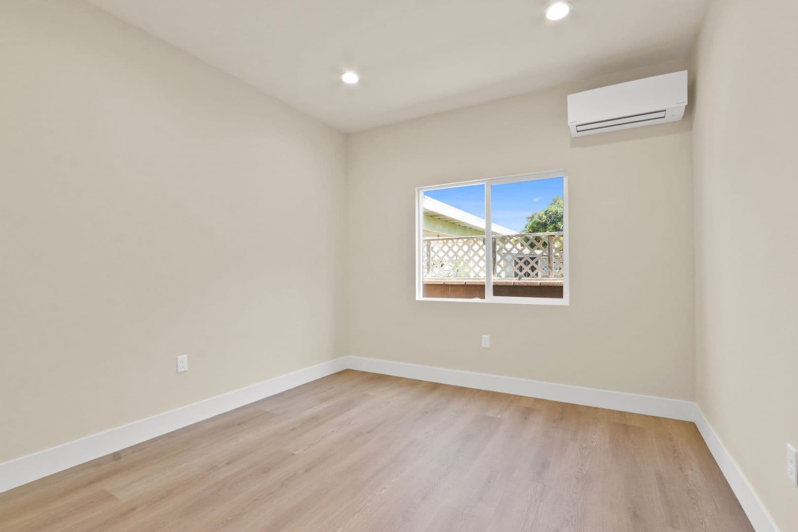 Bellflower Apartment: 10132 Alondra Blvd. & 16102 Cornuta Ave.