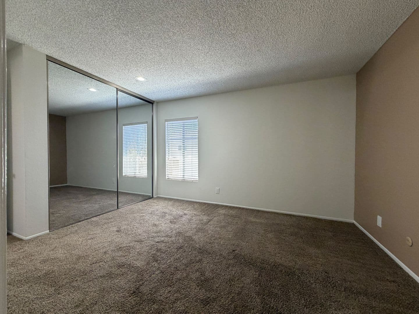 Alhambra Apartment: 300 W Grand Ave