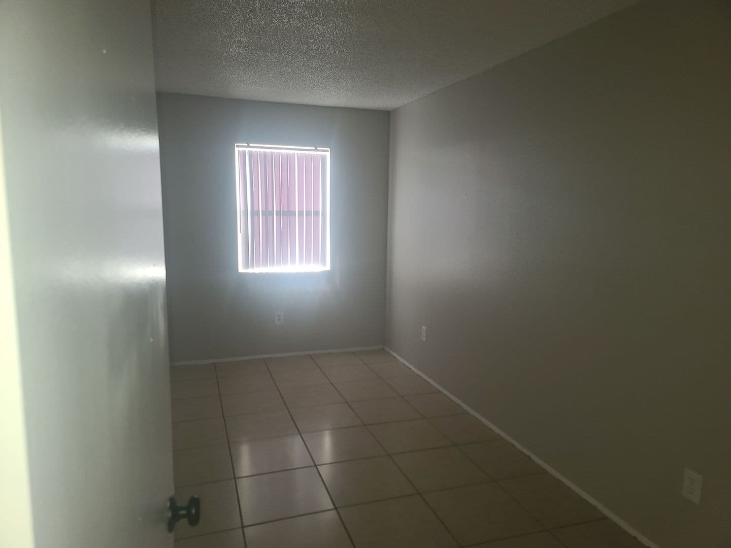 Pomona Apartment: 1079 Patterson Ave.