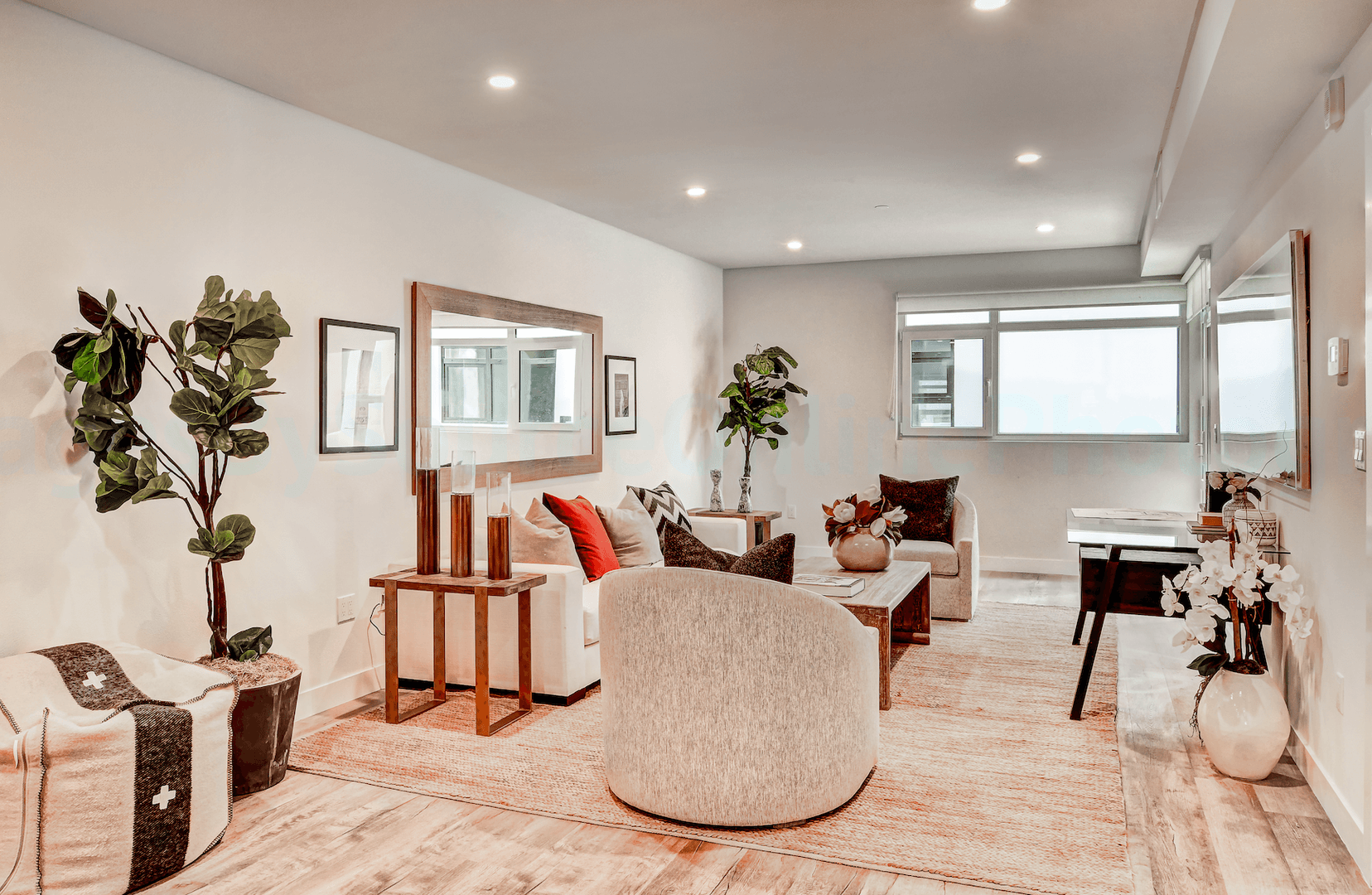 Arcadia Apartment: 57 Wheeler Ave