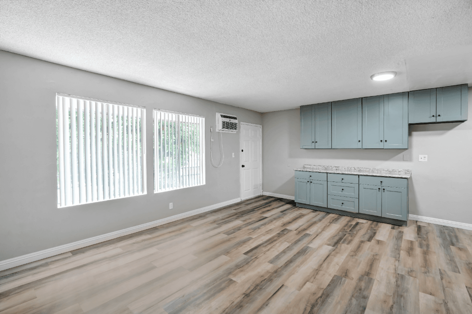 San Bernardino Apartment: 2352-2386 N Leroy St
