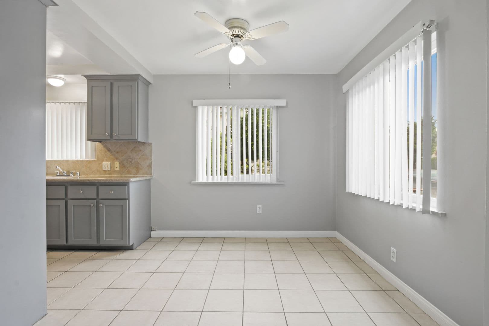 Arcadia Apartment: 2433-2435 S. Baldwin Ave.