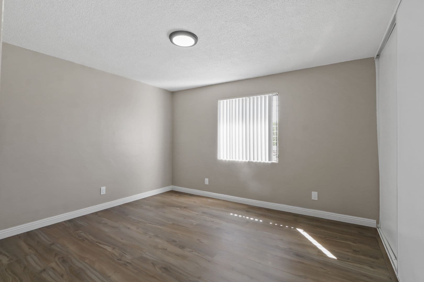Riverside Apartment: 7429 Potomac Street