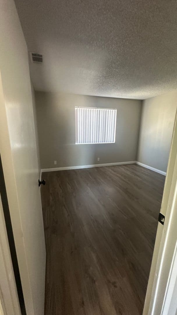 Apple Valley Apartment: 17802 Quantico Rd