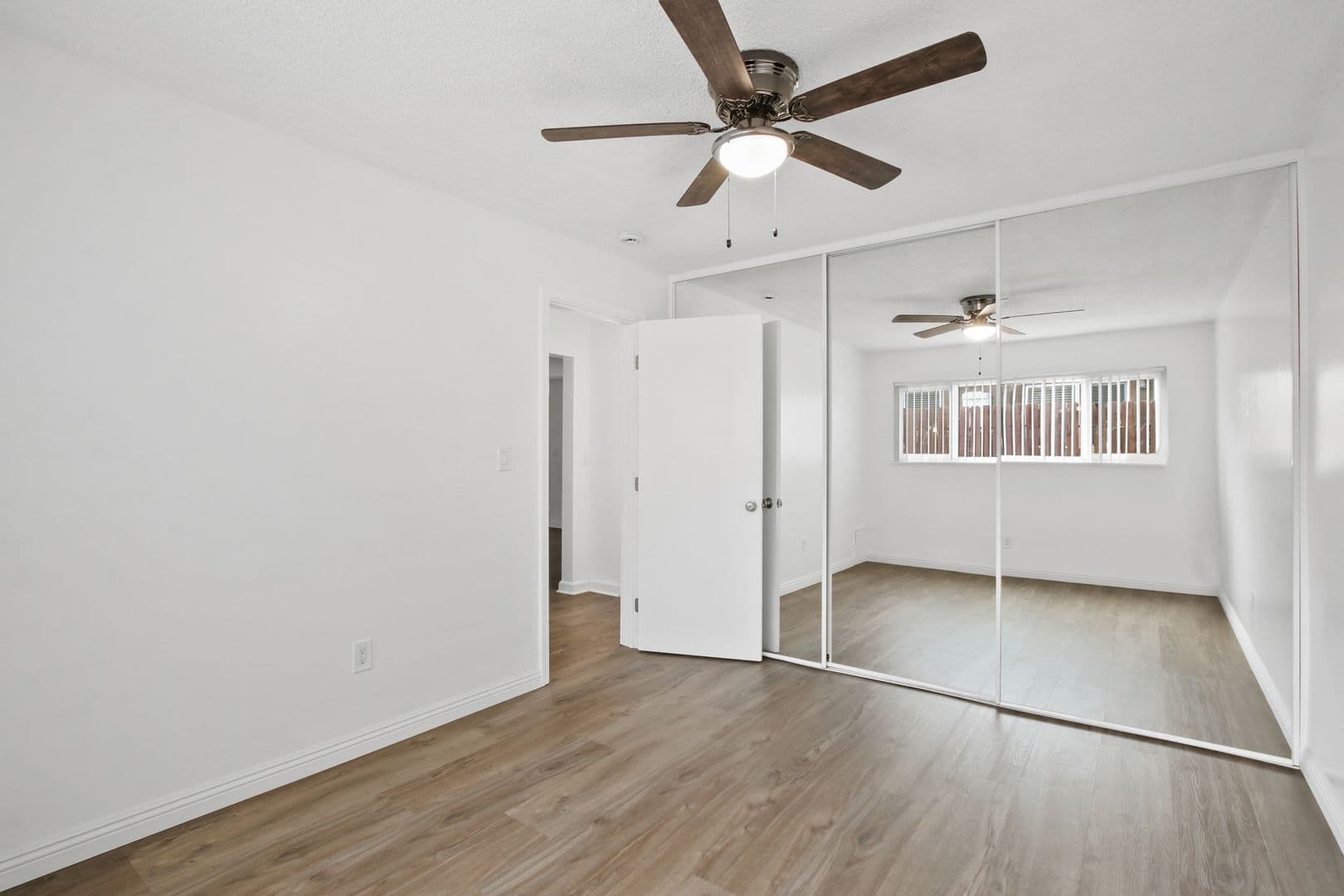 Redlands Apartment: 930 Stillman Ave
