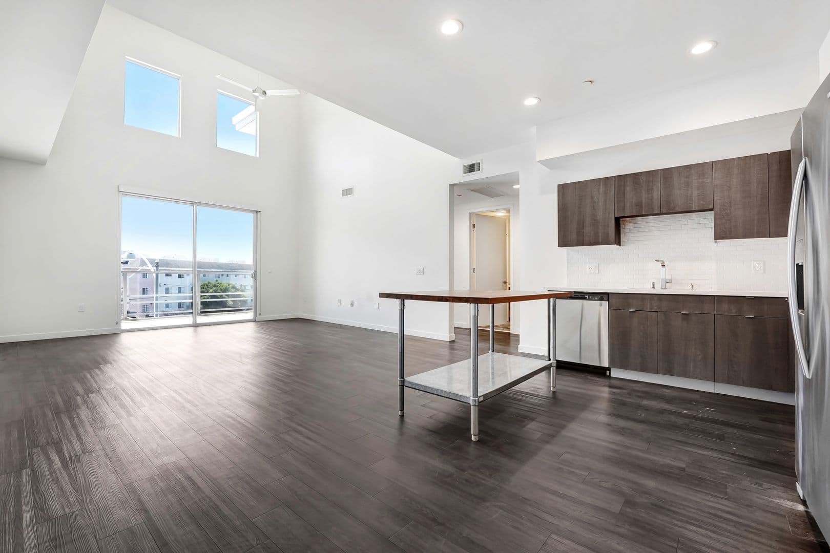 Culver City Apartment: 11955 W. Washington Blvd