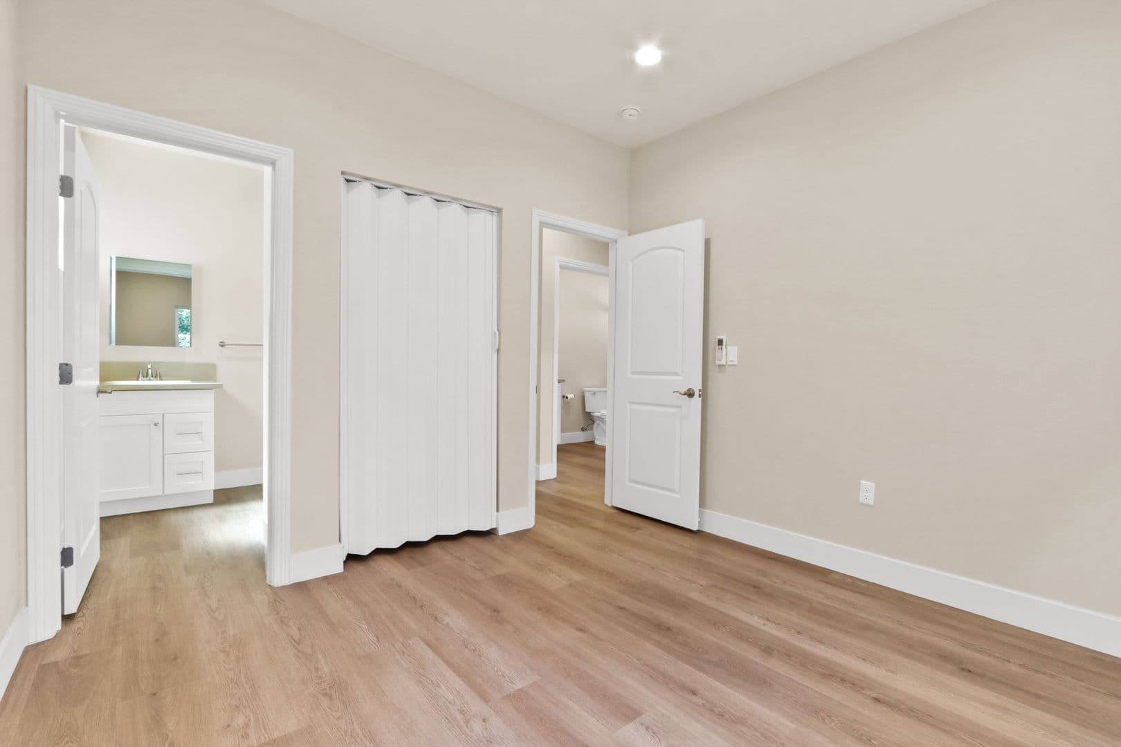 Bellflower Apartment: 10132 Alondra Blvd. & 16102 Cornuta Ave.