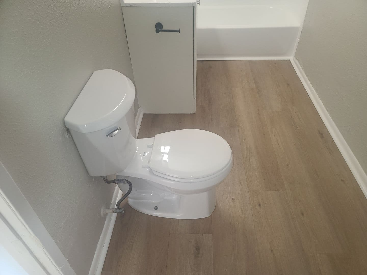 Pomona Apartment: 1079 Patterson Ave.