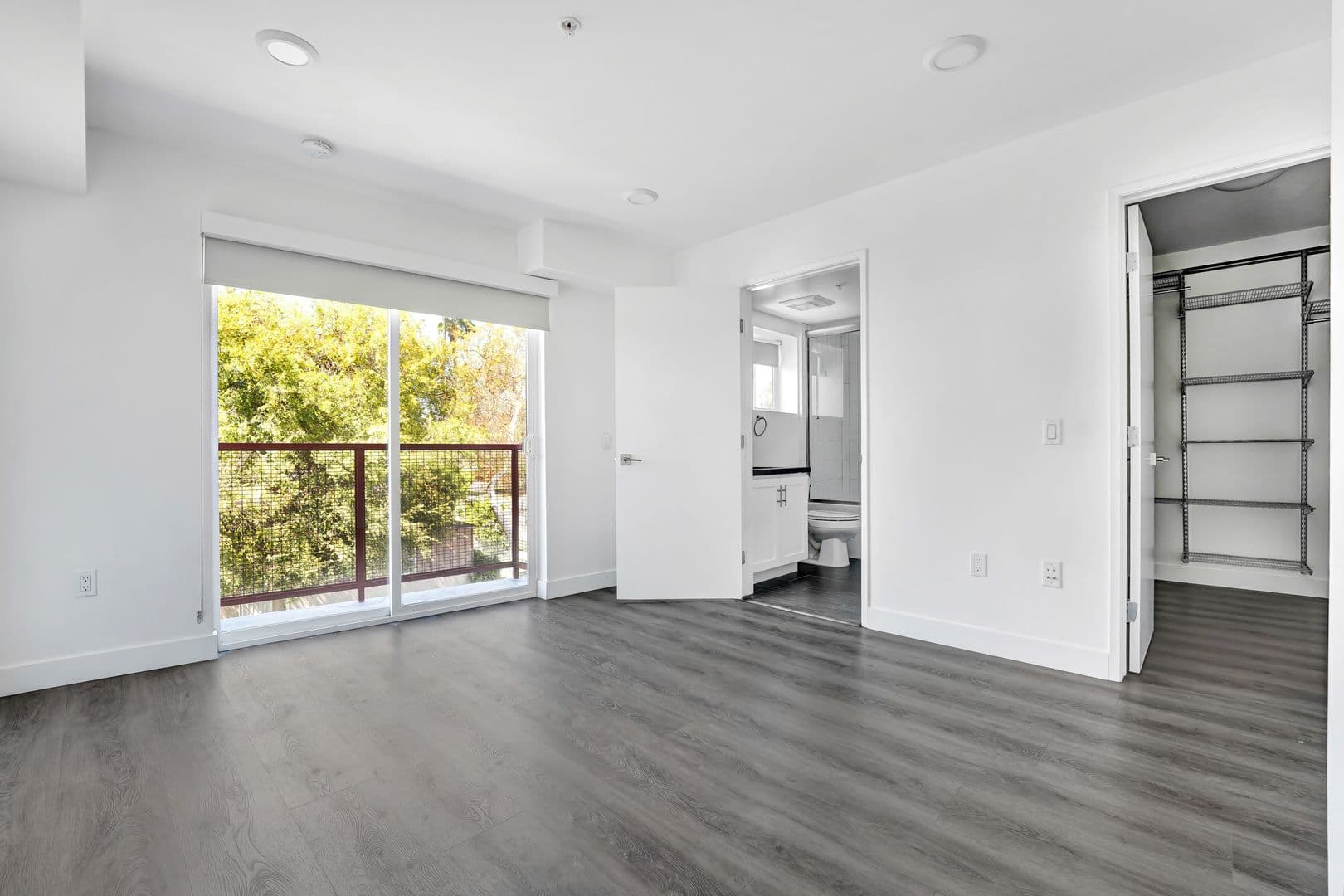 Culver City Apartment: 5455 Inglewood Blvd.