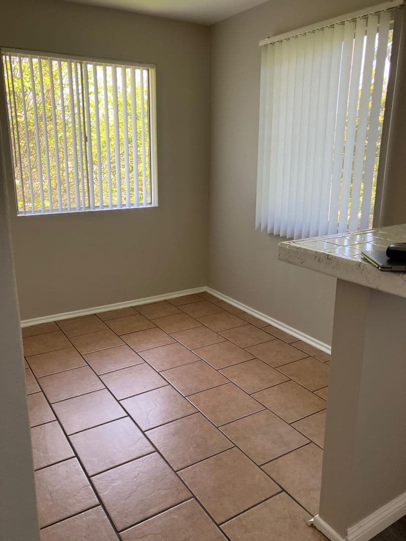 Riverside Apartment: 3801 Madison St.