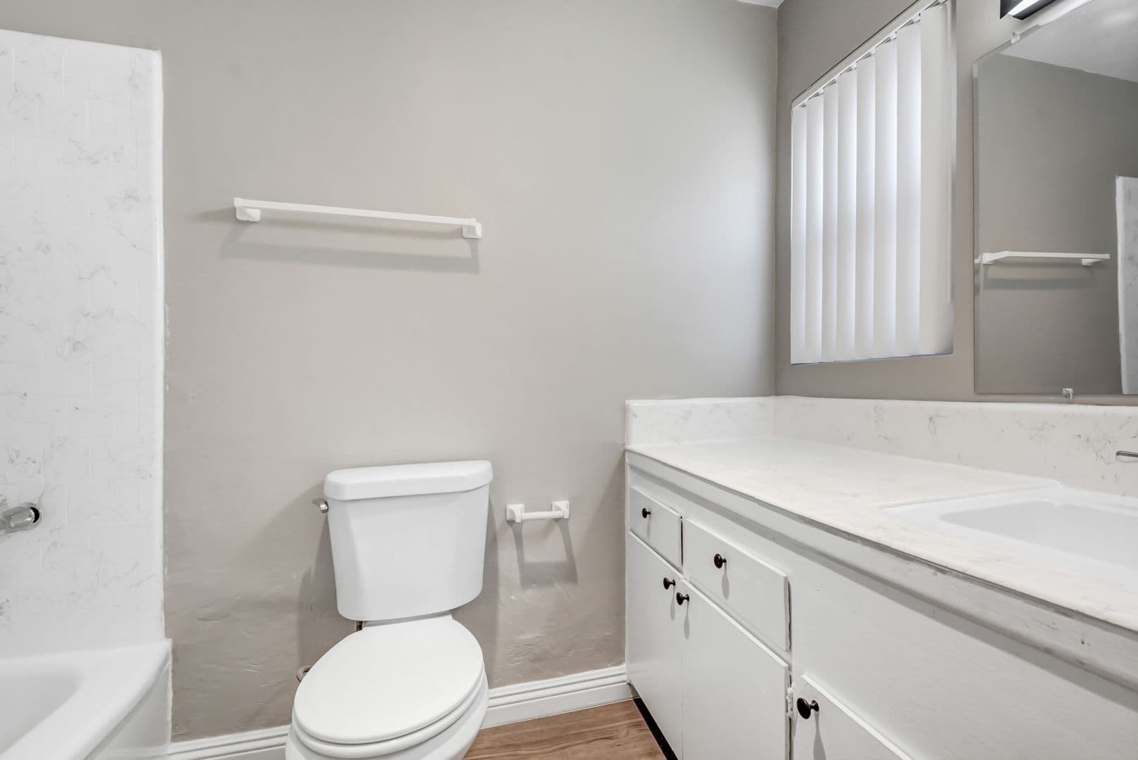 San Bernardino Apartment: 2352-2386 N Leroy St