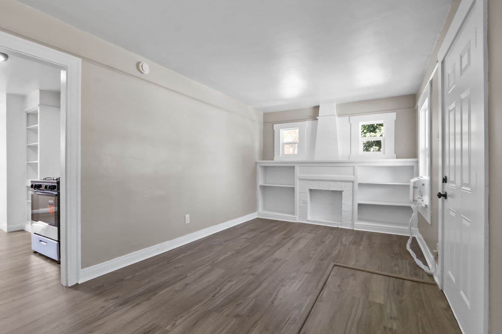Alhambra Apartment: 1616 Cherry Lane