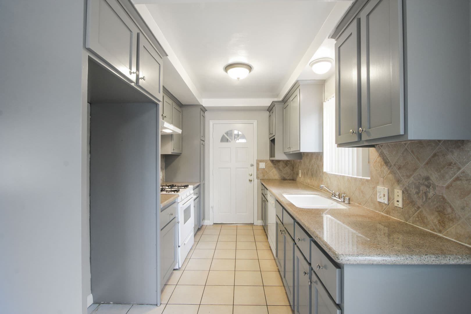 Arcadia Apartment: 2433-2435 S. Baldwin Ave.