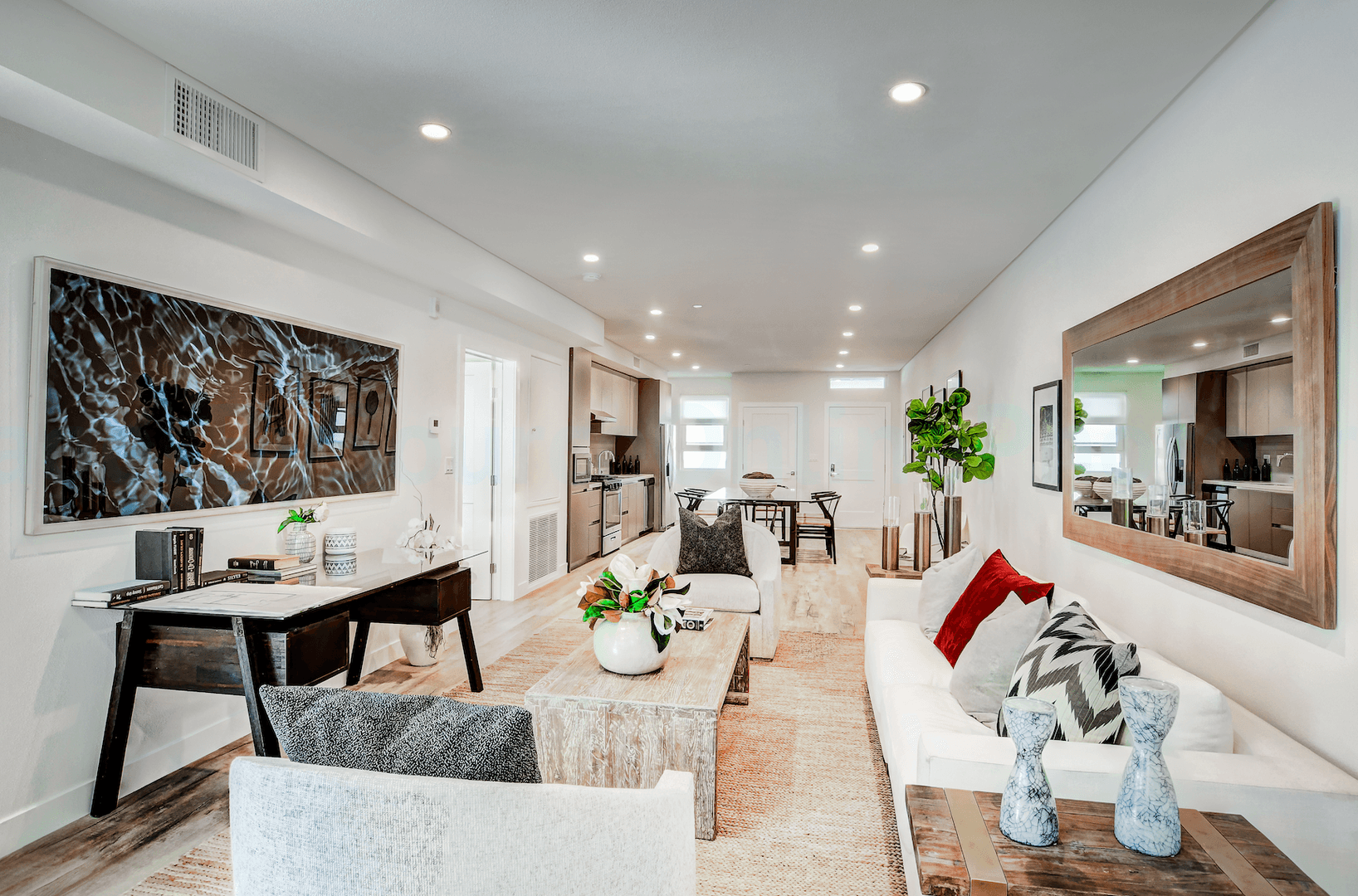 Arcadia Apartment: 57 Wheeler Ave