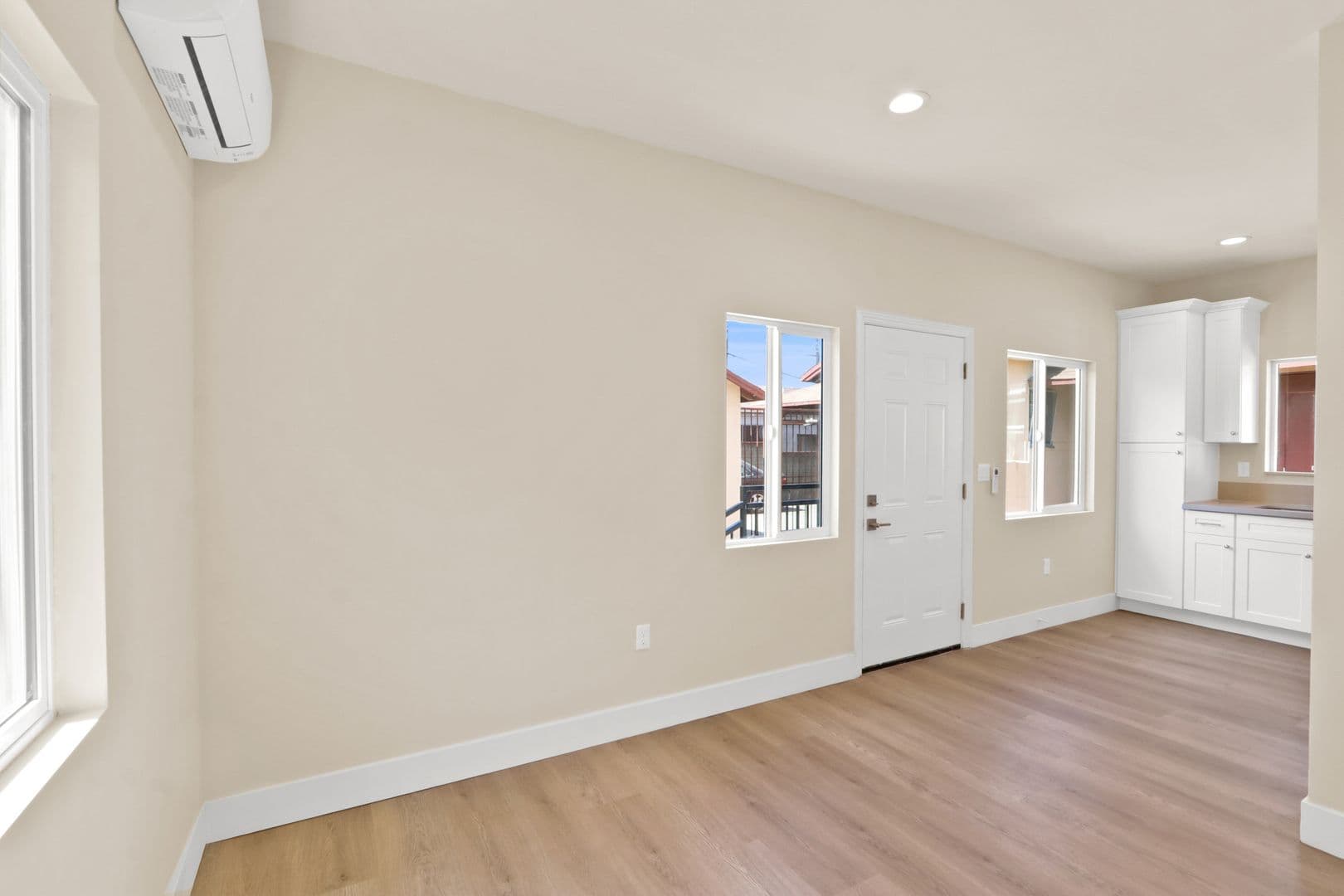 Bellflower Apartment: 10132 Alondra Blvd. & 16102 Cornuta Ave.