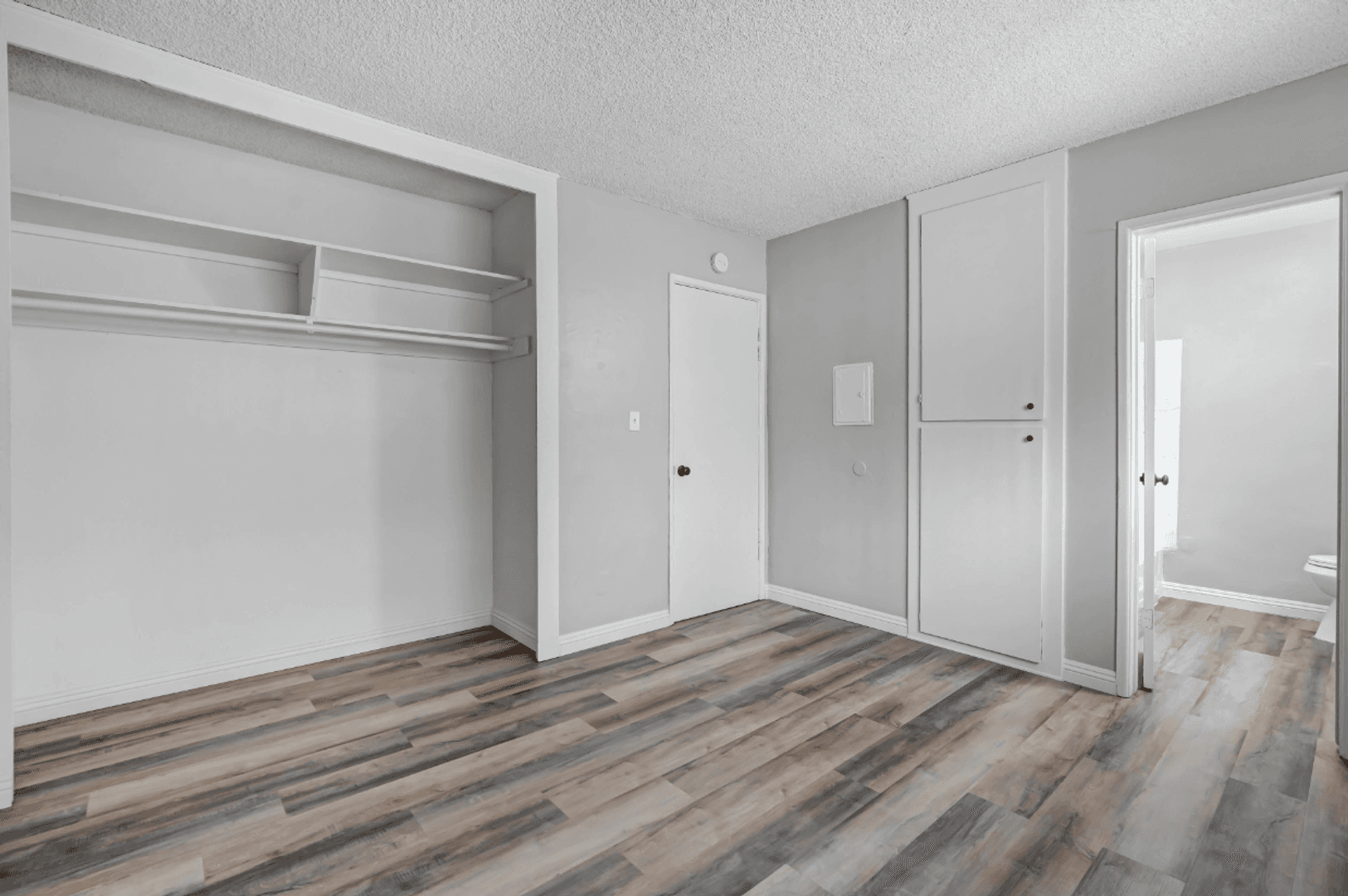 San Bernardino Apartment: 2352-2386 N Leroy St
