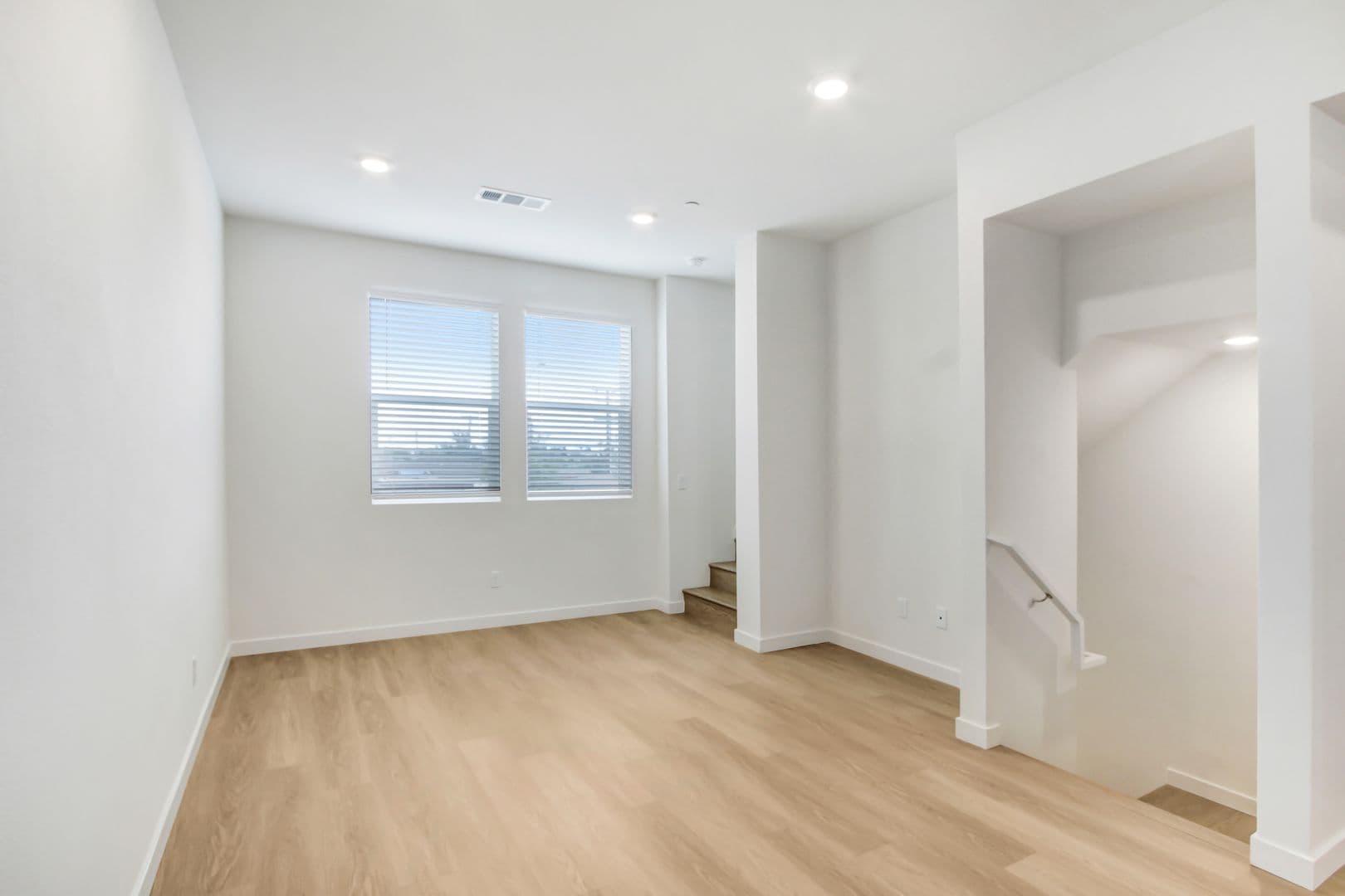 Ontario Apartment: 221 N Mountain Ave