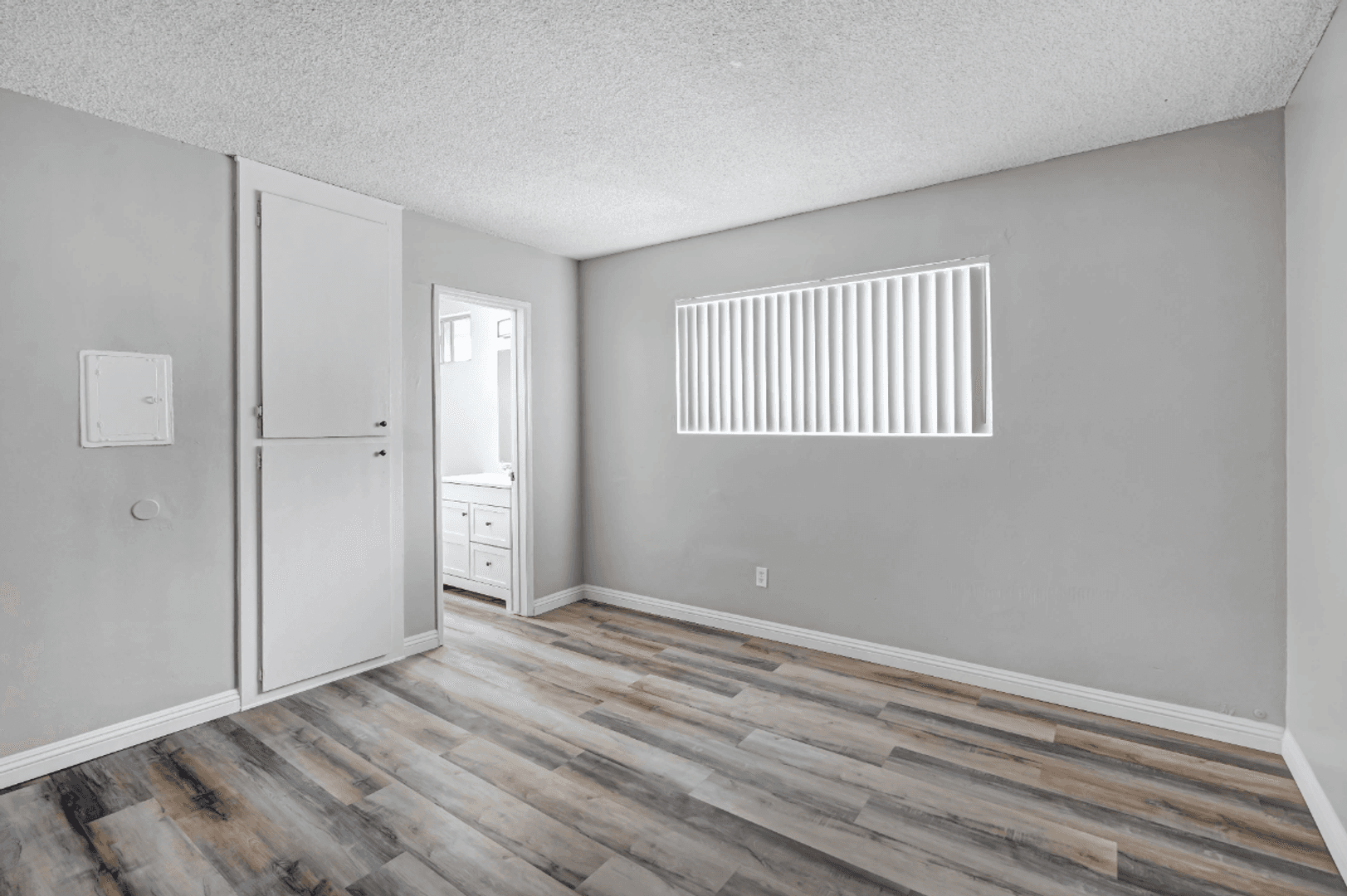 San Bernardino Apartment: 2352-2386 N Leroy St