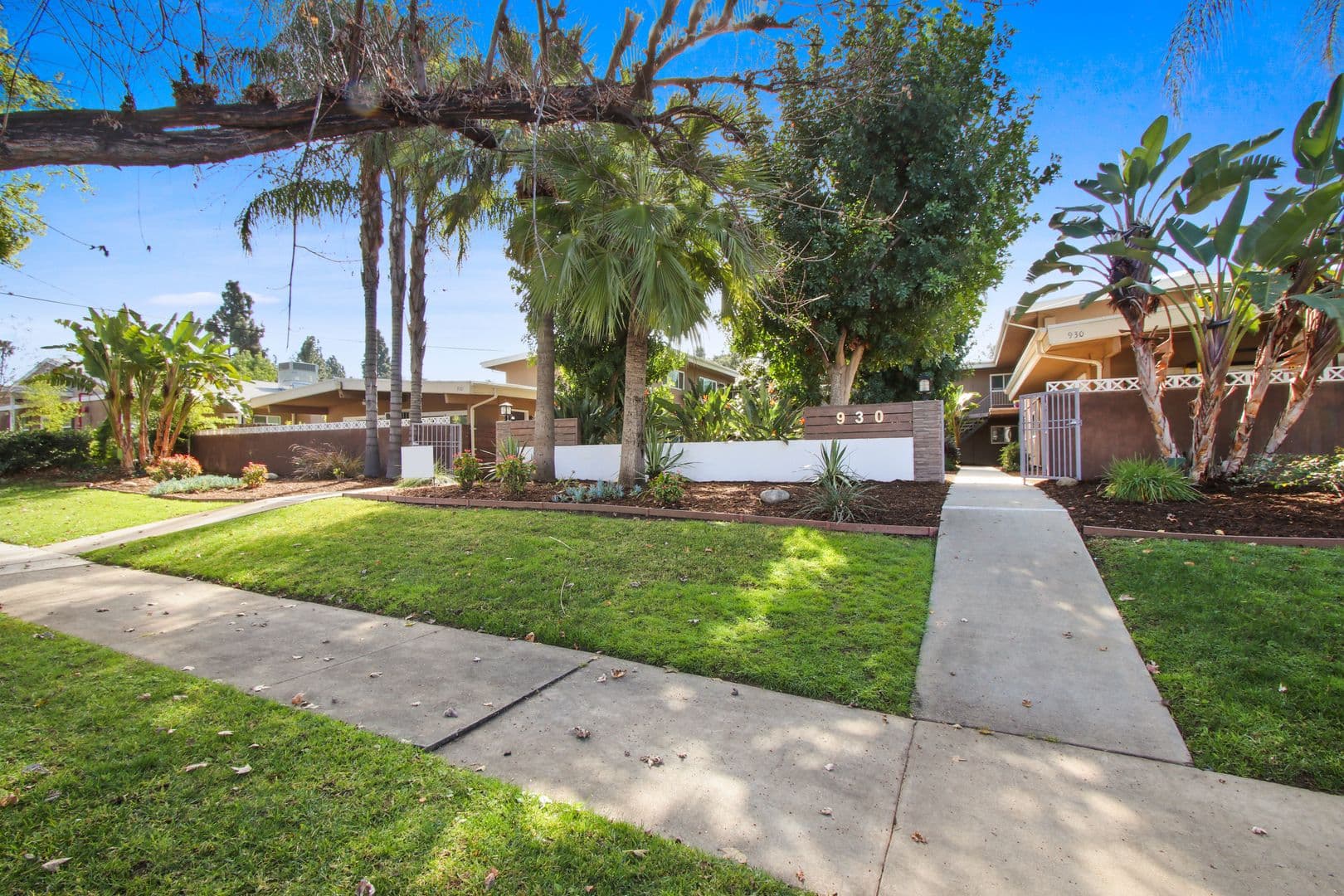 Redlands Apartment: 930 Stillman Ave