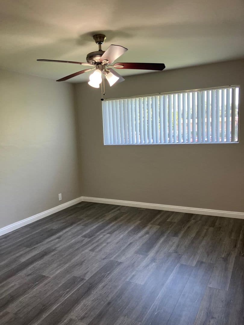 Riverside Apartment: 3801 Madison St.