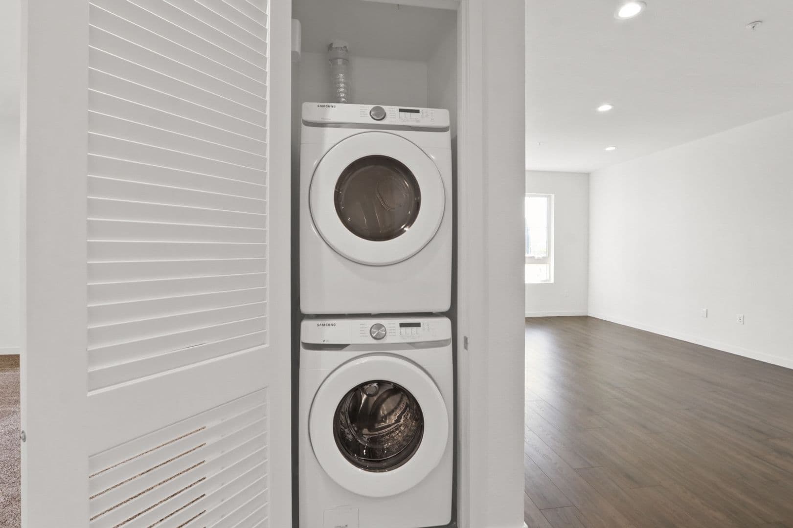 San Gabriel Apartment: 109 S. Alanmay Ave