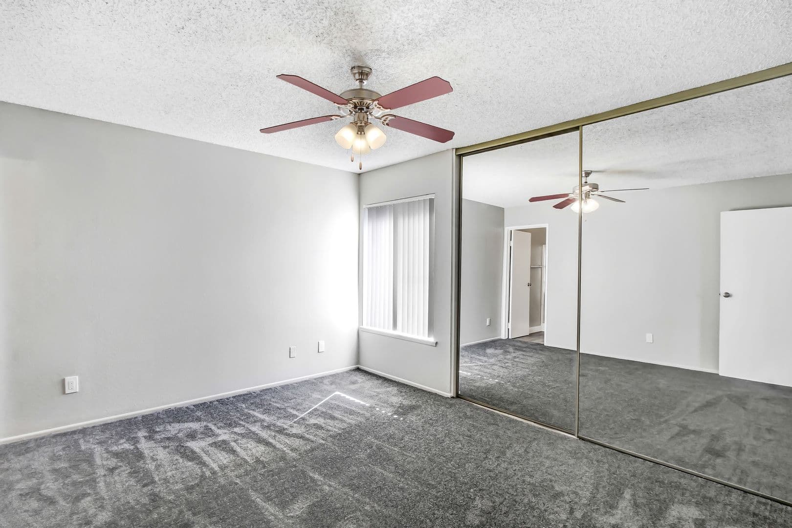 Riverside Apartment: 1066 N Orange Street
