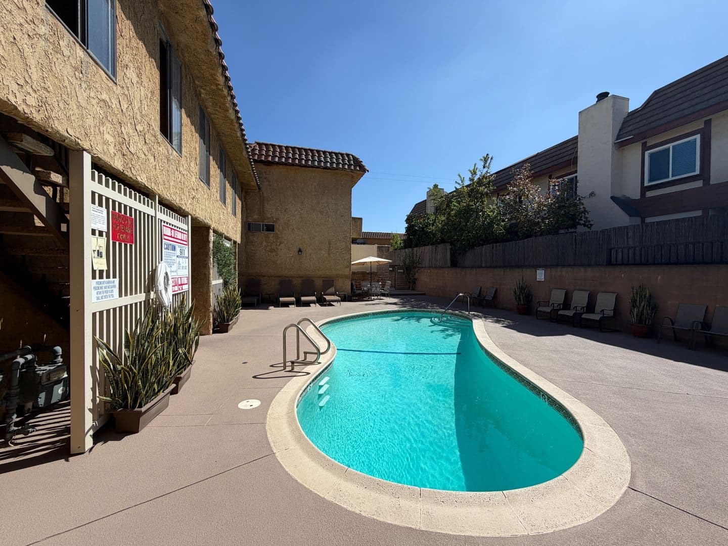 Alhambra Apartment: 300 W Grand Ave